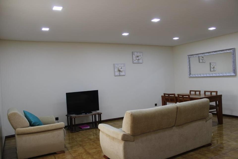 ビアナドカステロApartamento Cidade Novaアパートメント エクステリア 写真